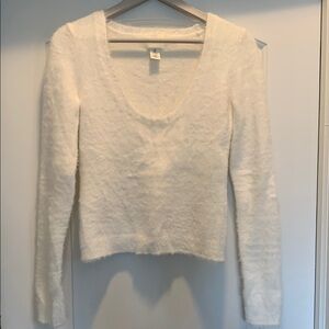 H&M Fuzzy White Long Sleeve Sweater
